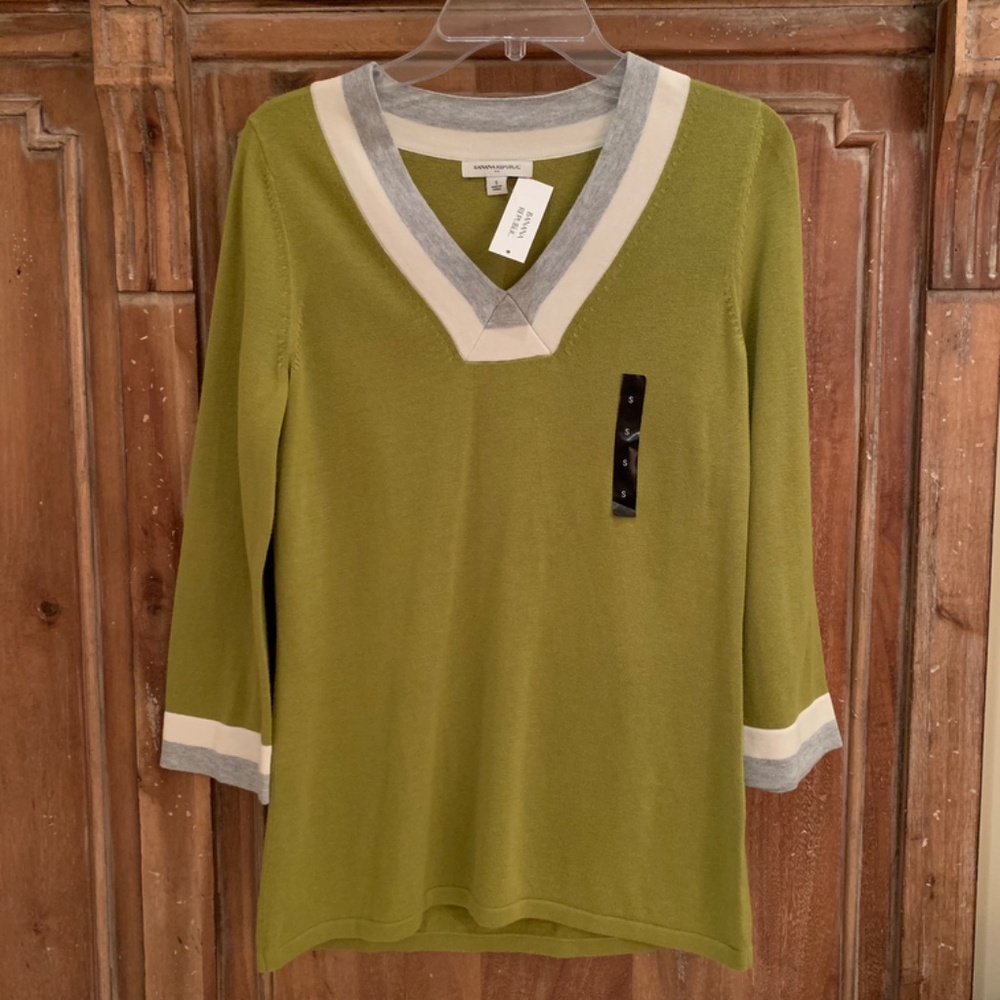 Banana Republic Cotton Blend V-Neck Sweater Size Small